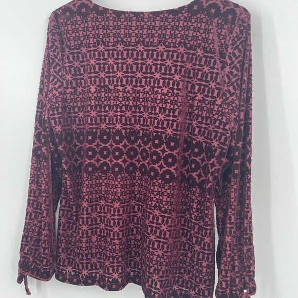 Talbots Burgundy Burnout Velvet Top With Tie Wrists NWT Sz Large Petite LP - Picture 4 of 6